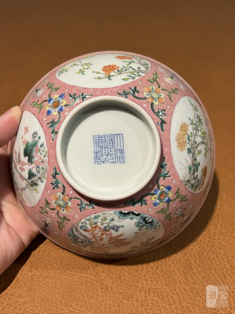 清道光 粉地洋彩轧道开光丹桂飘香纹节令膳碗 - 图10